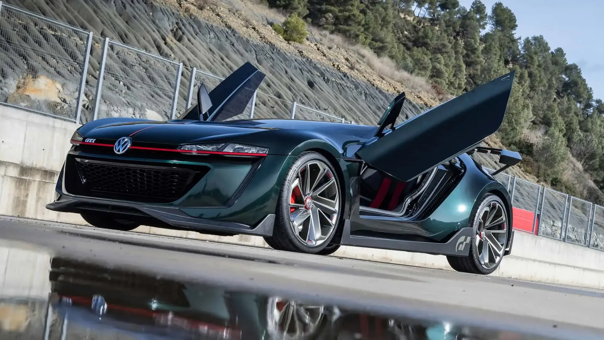 Volkswagen Celebrates GTI Legacy by Reviving Radical Golf GTI Roadster Concept