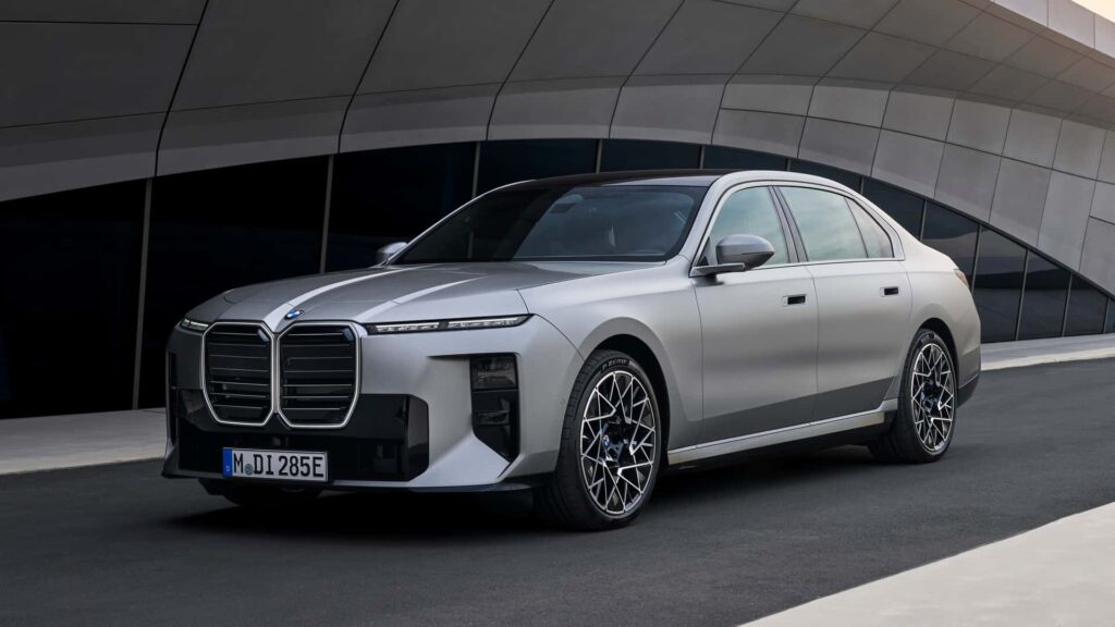 2027 BMW 7 Series Gains Neue Klasse-Inspired Design and Expanded Power Options