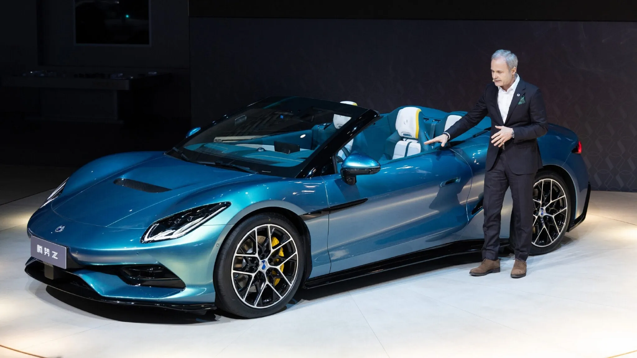 Denza-Z-Convertible-11-copy-2048x1152