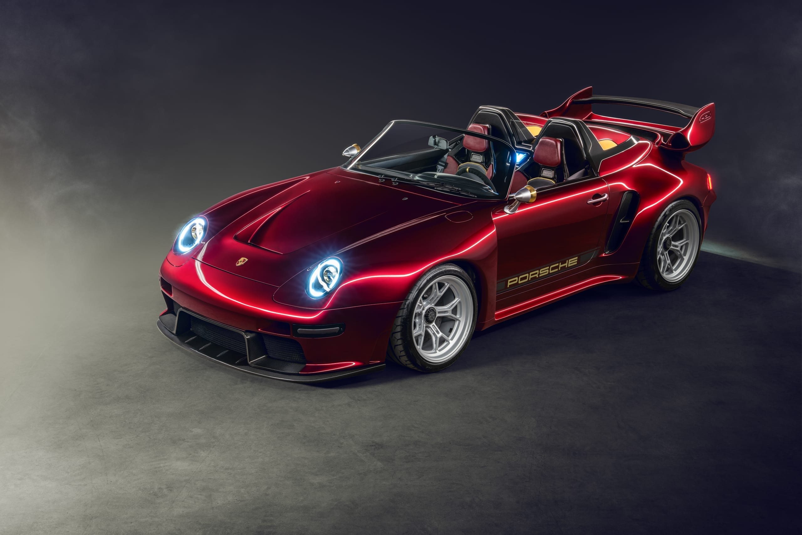 Gunther Werks Reveals 850 HP One-Off 993 With Extreme Aero and Manual Gearbox
