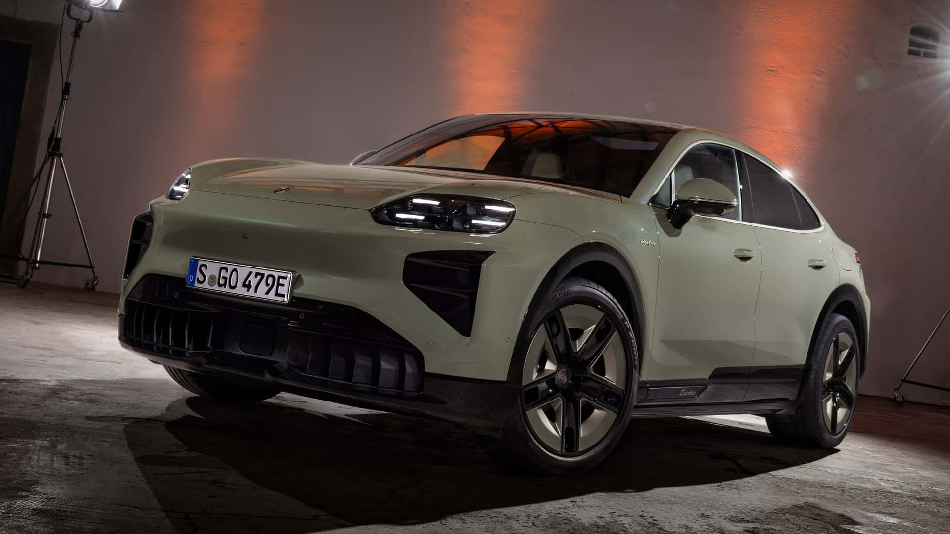 Electric Porsche Cayenne Coupe Set to Deliver Up to 1,000 HP