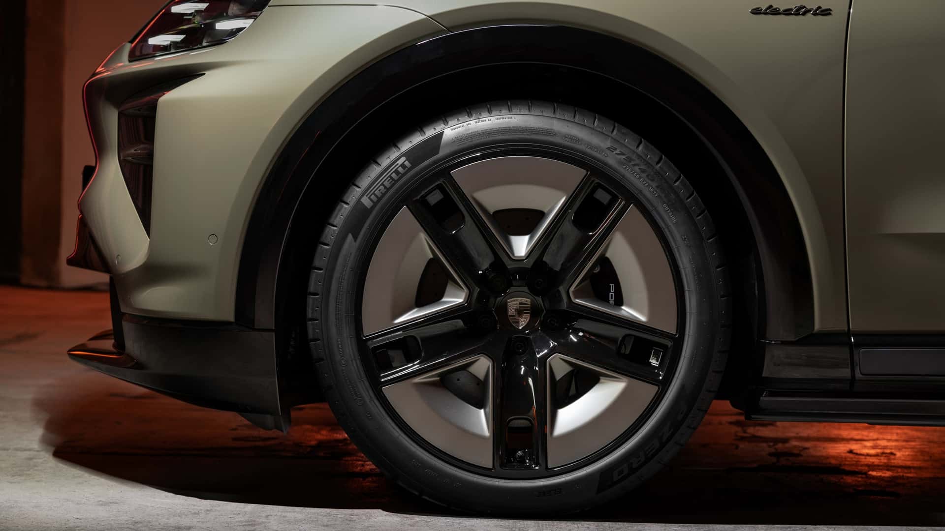 porsche-cayenne-coupe-electric-2026-exterieur-detail (1)