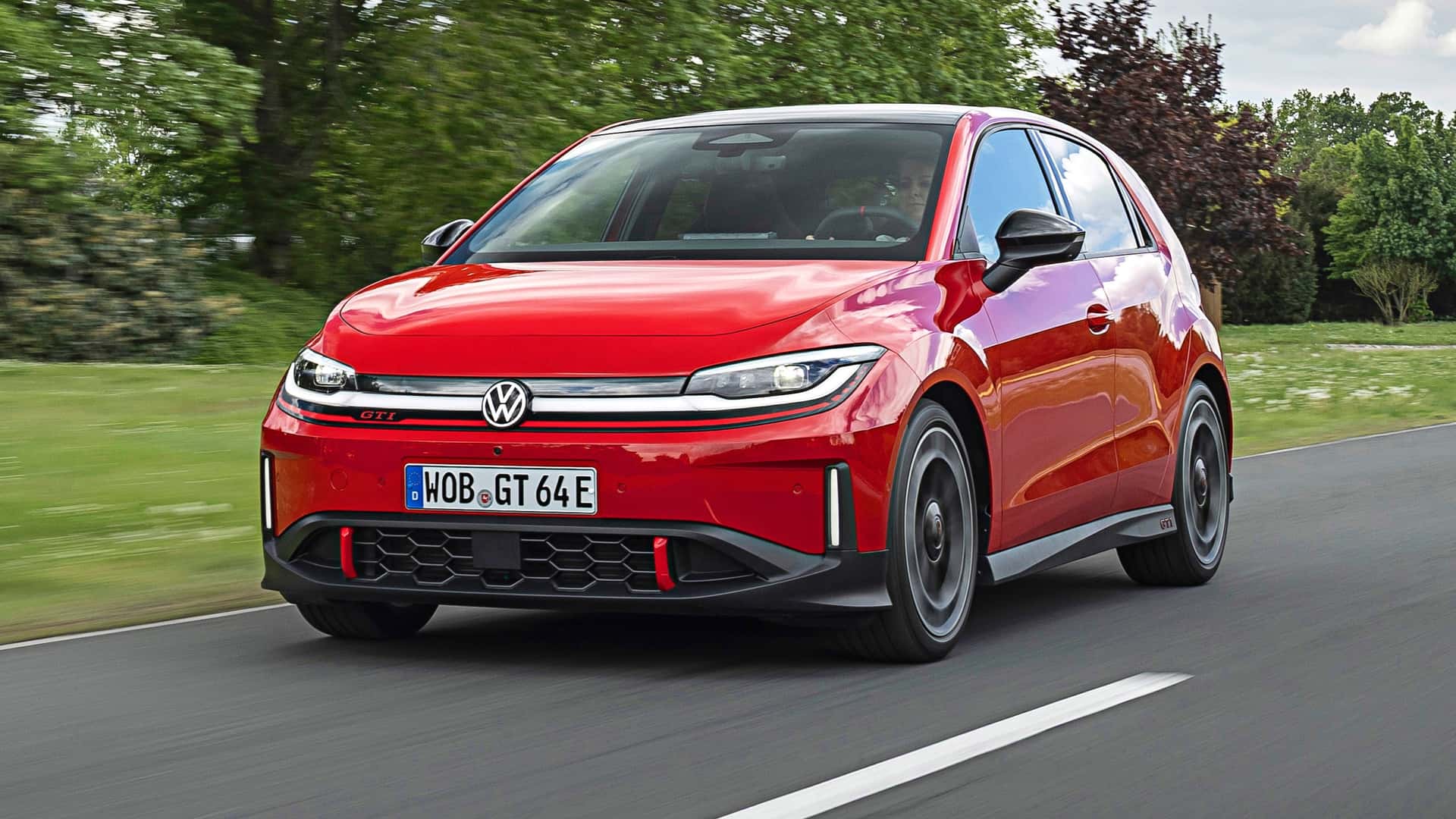2026-volkswagen-id.-polo-gti (14)