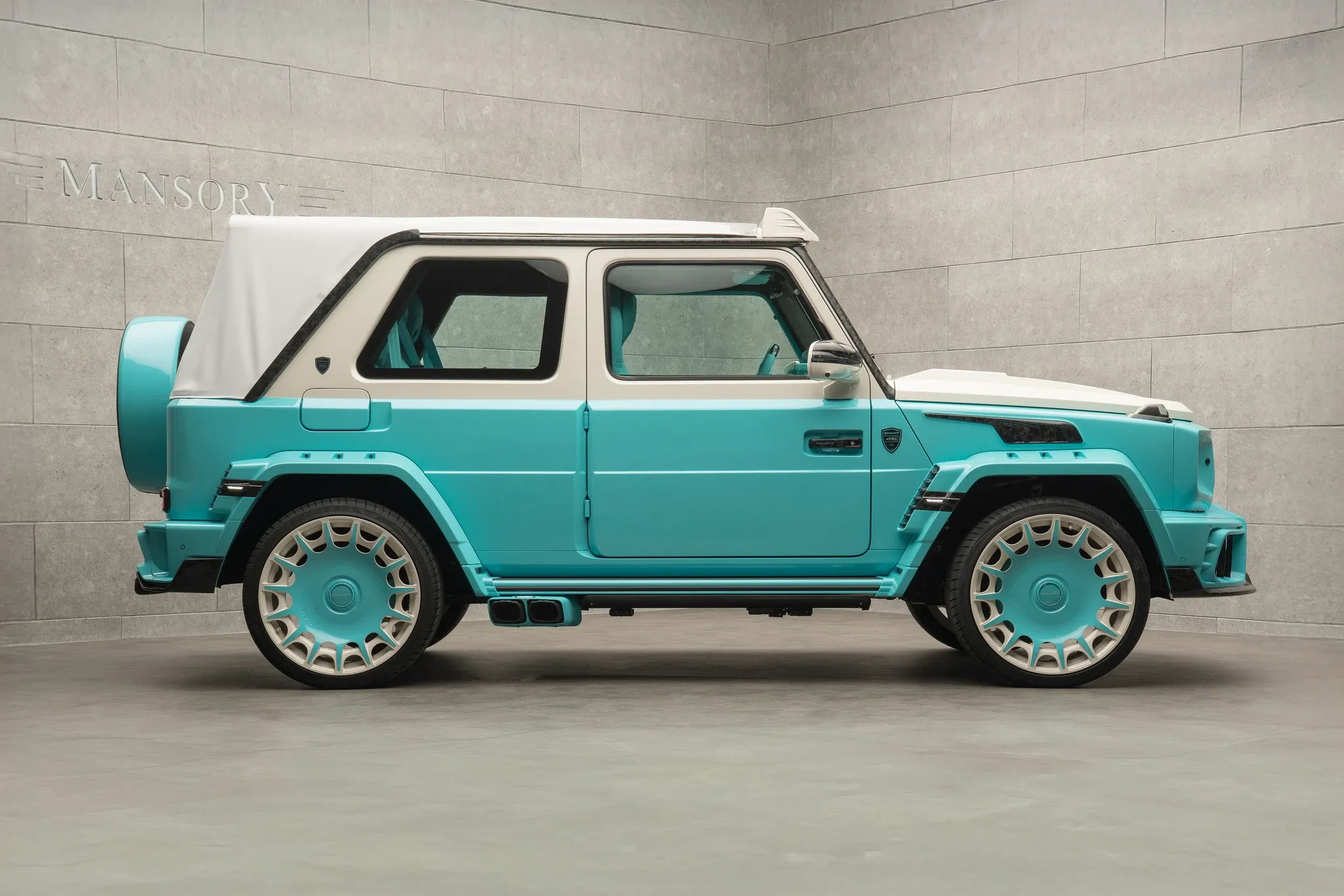 Mansory-Azure-Mercedes-G-Class-6