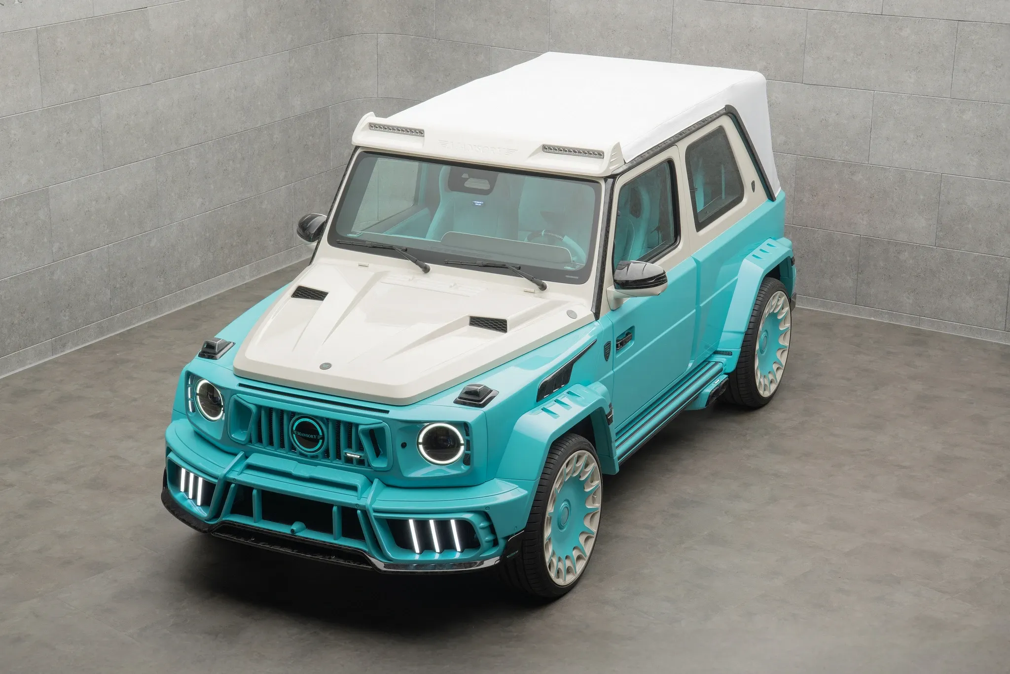 Mansory-Azure-Mercedes-G-Class-7