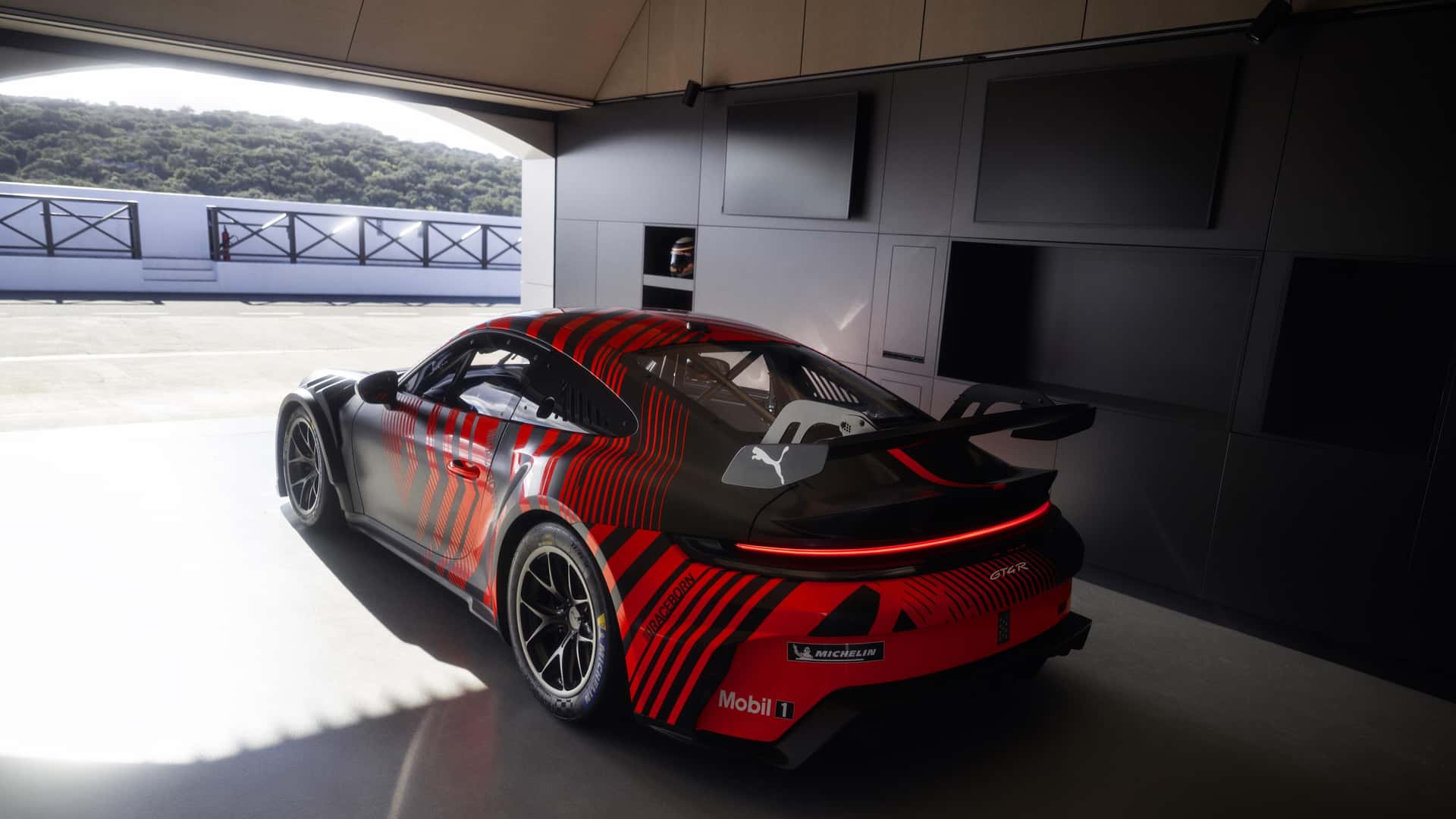 2027-porsche-911-gt4-r (7)