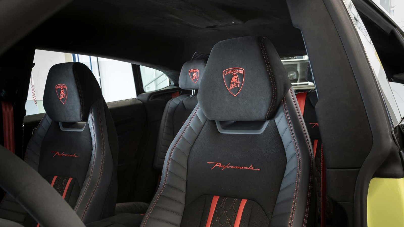 2027-lamborghini-urus-se-performante (18)