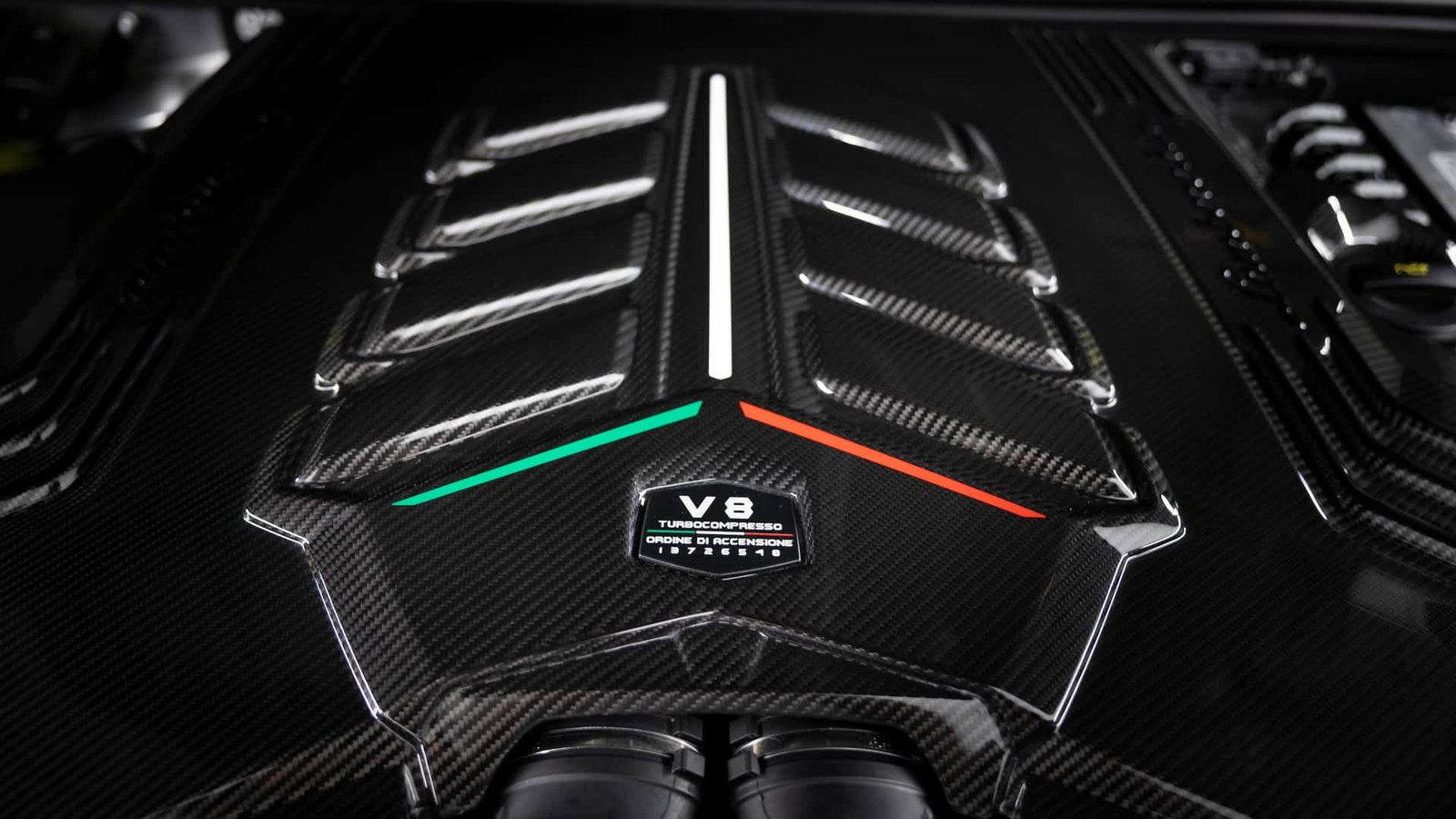 2027-lamborghini-urus-se-performante (21)