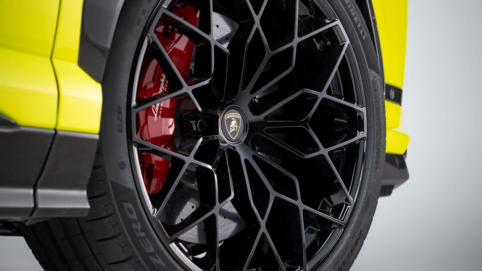 2027-lamborghini-urus-se-performante (28)