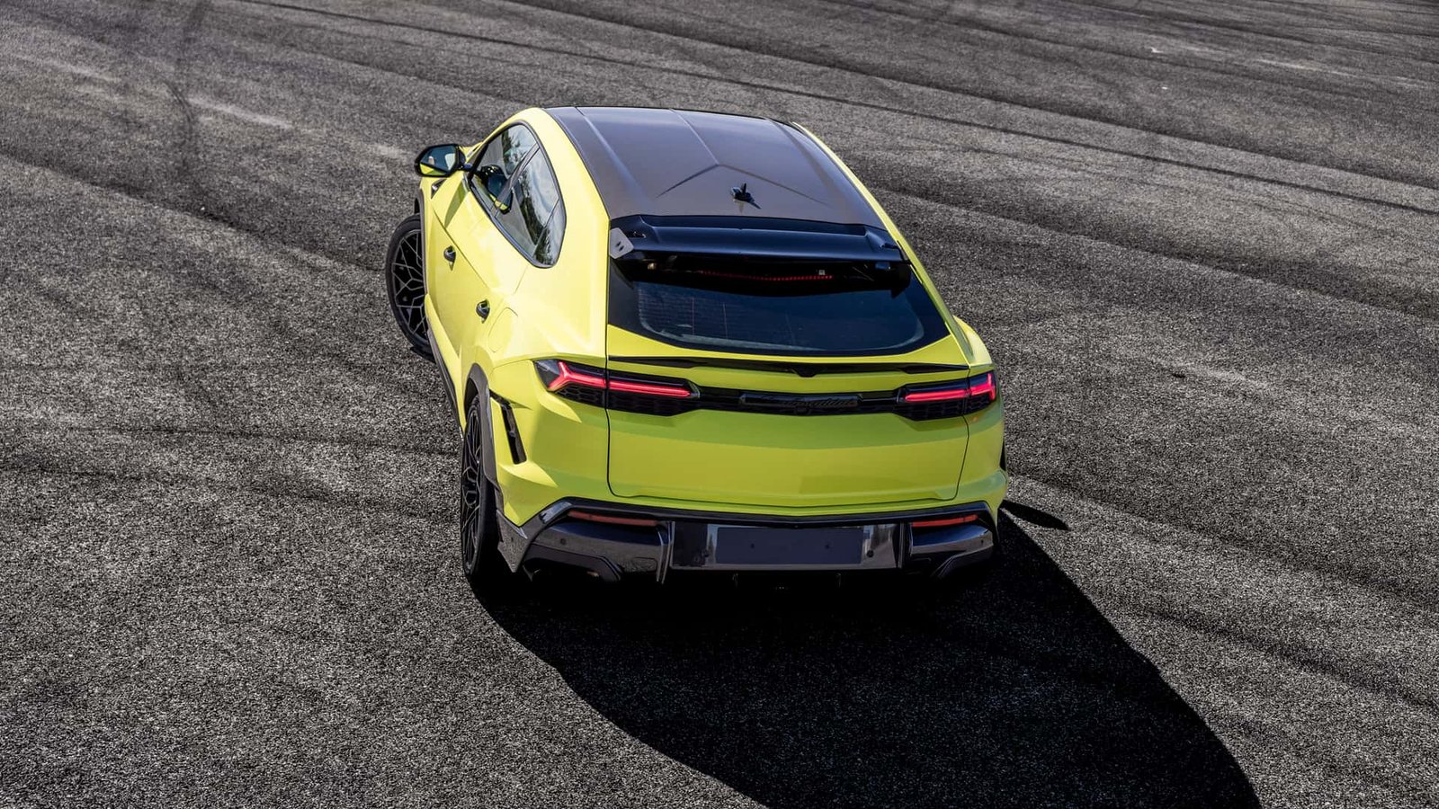2027-lamborghini-urus-se-performante (8)