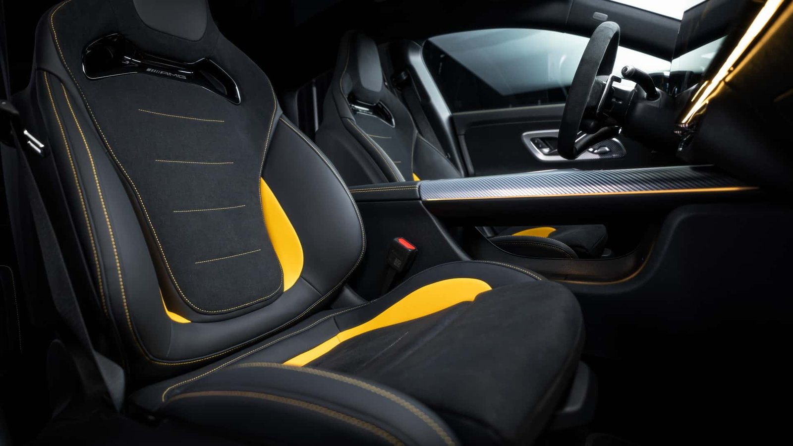 mercedes-amg-cla-45-4matic-2026 (10)