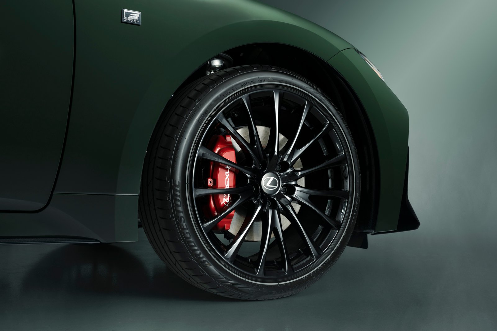 2027_Lexus-IS_Special-Appearance-Package_006