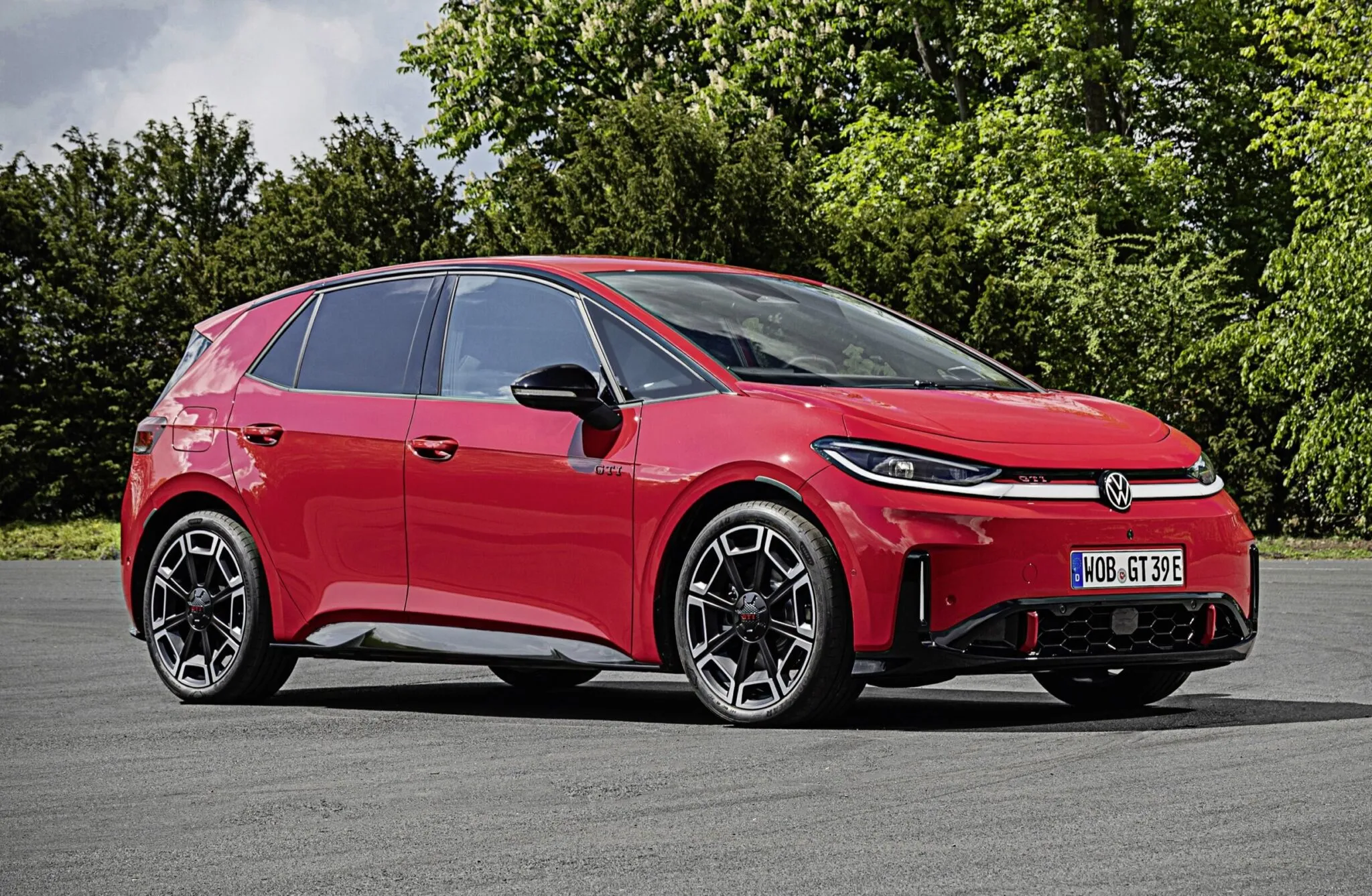 2027-VW-ID.3-GTI-Sep1526-00014-2048x1337